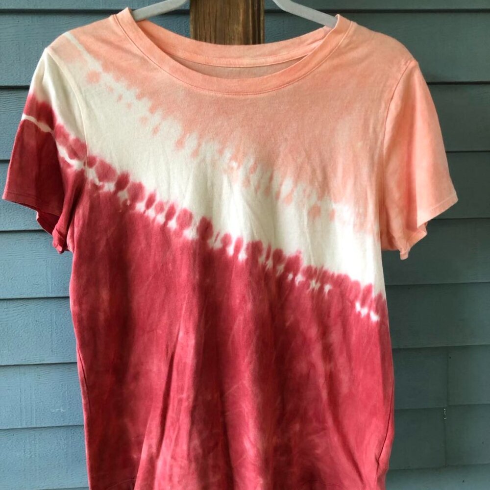 Old Navy Everywear Tie-dye T-shirt - Size Medium